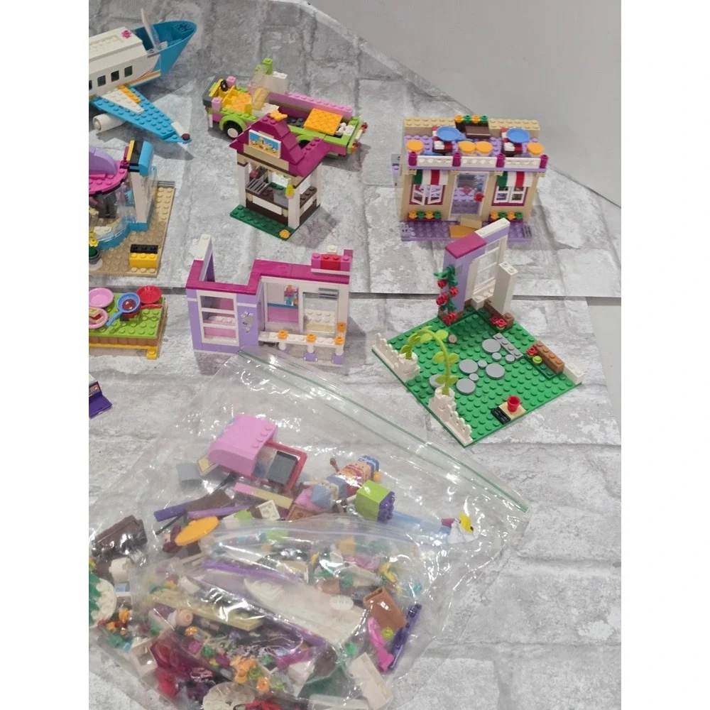 LEGO Friends‎ Bulk Lot Playsets Incomplete Accessories Figures 8lbs